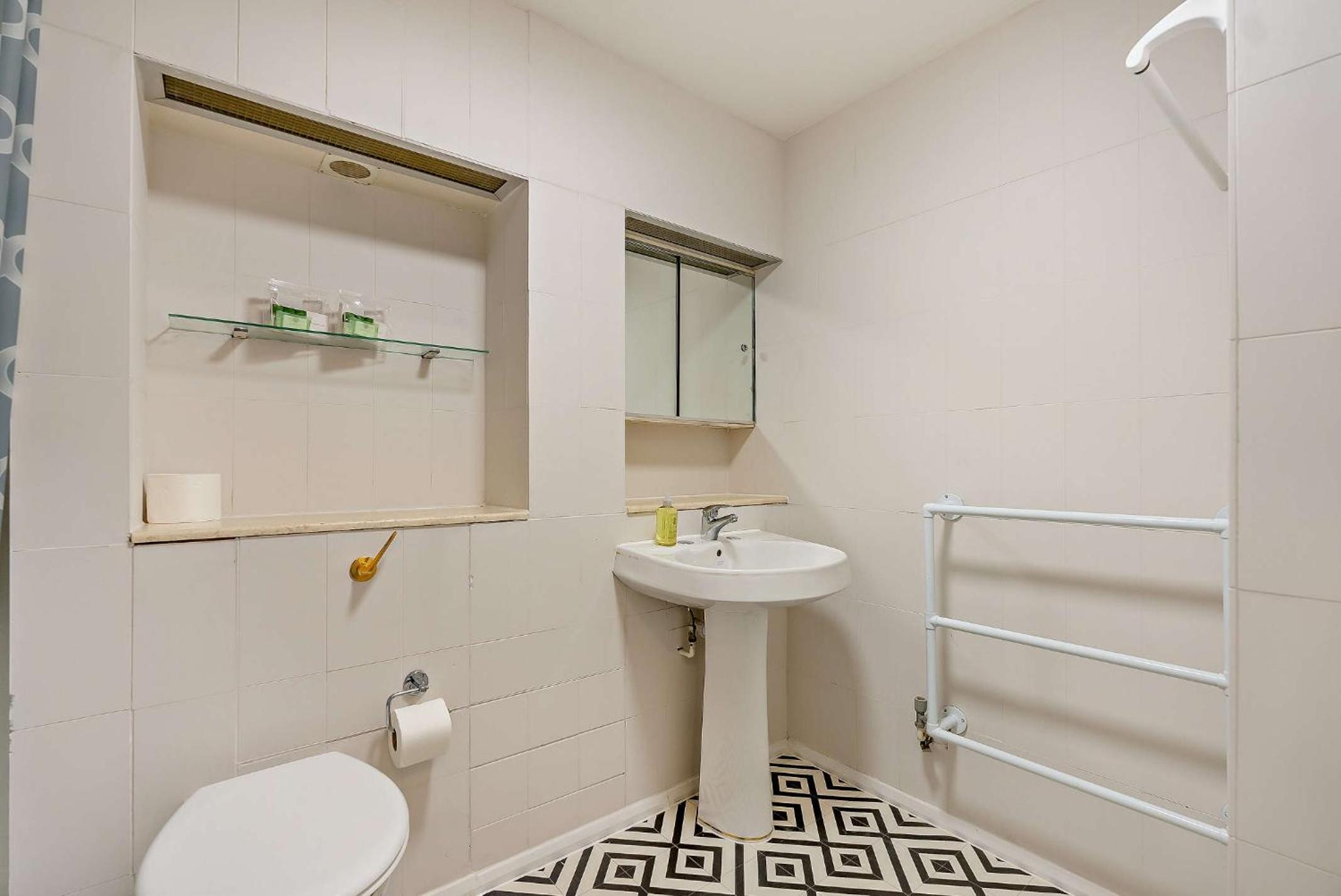 Strathmore Court Apartments