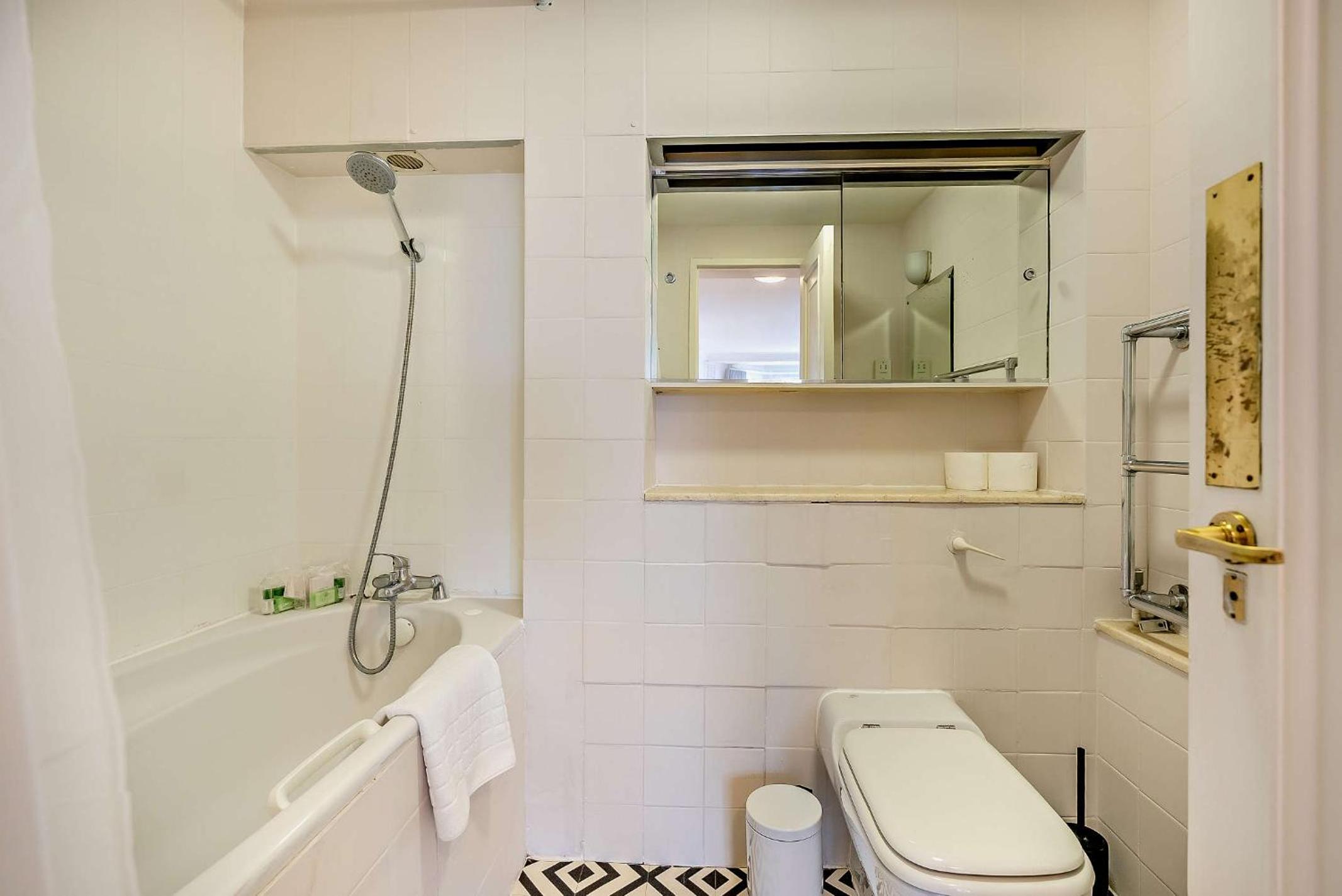 Strathmore Court Apartments