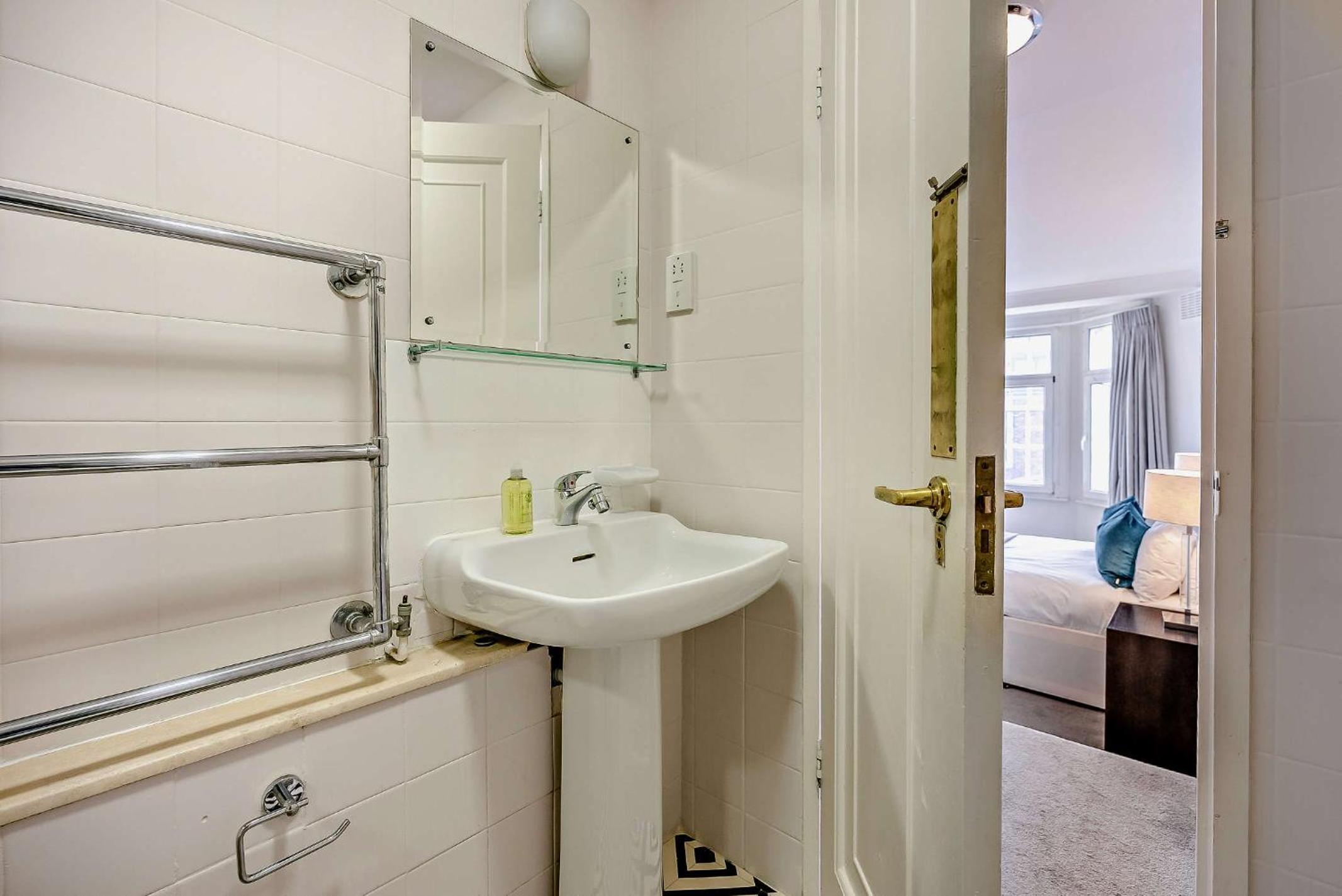 Strathmore Court Apartments