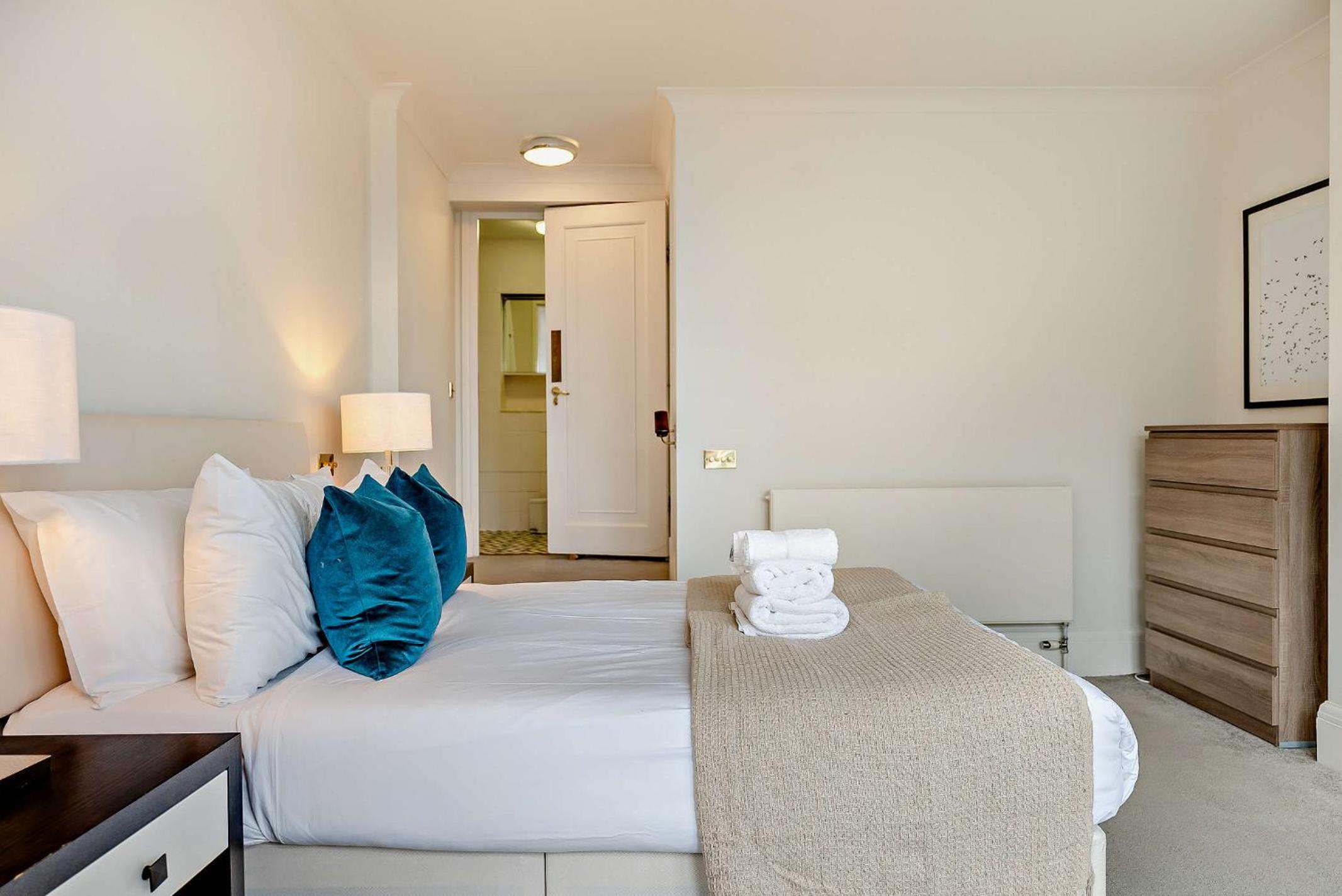 Strathmore Court Apartments