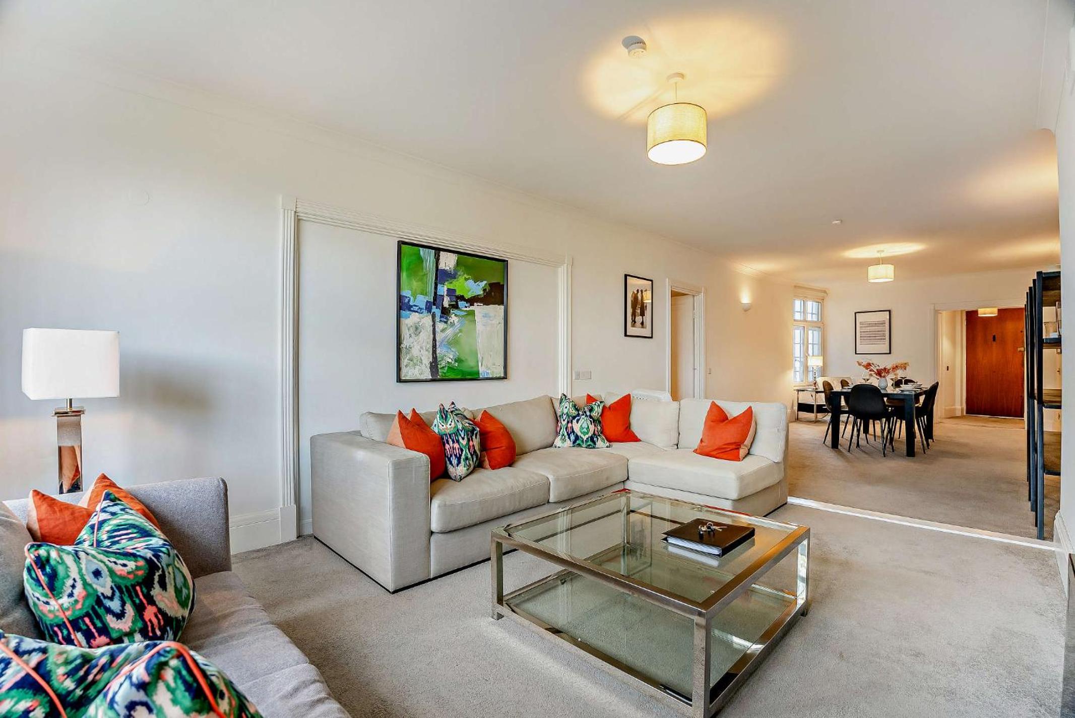 Strathmore Court Apartments