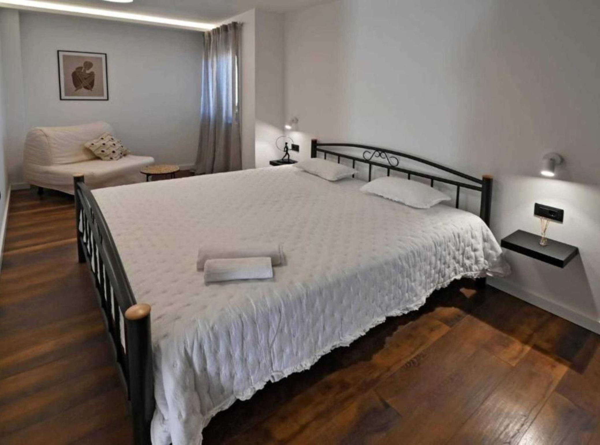 Luxury Slatine Apartments with Terrace and Garden view 5