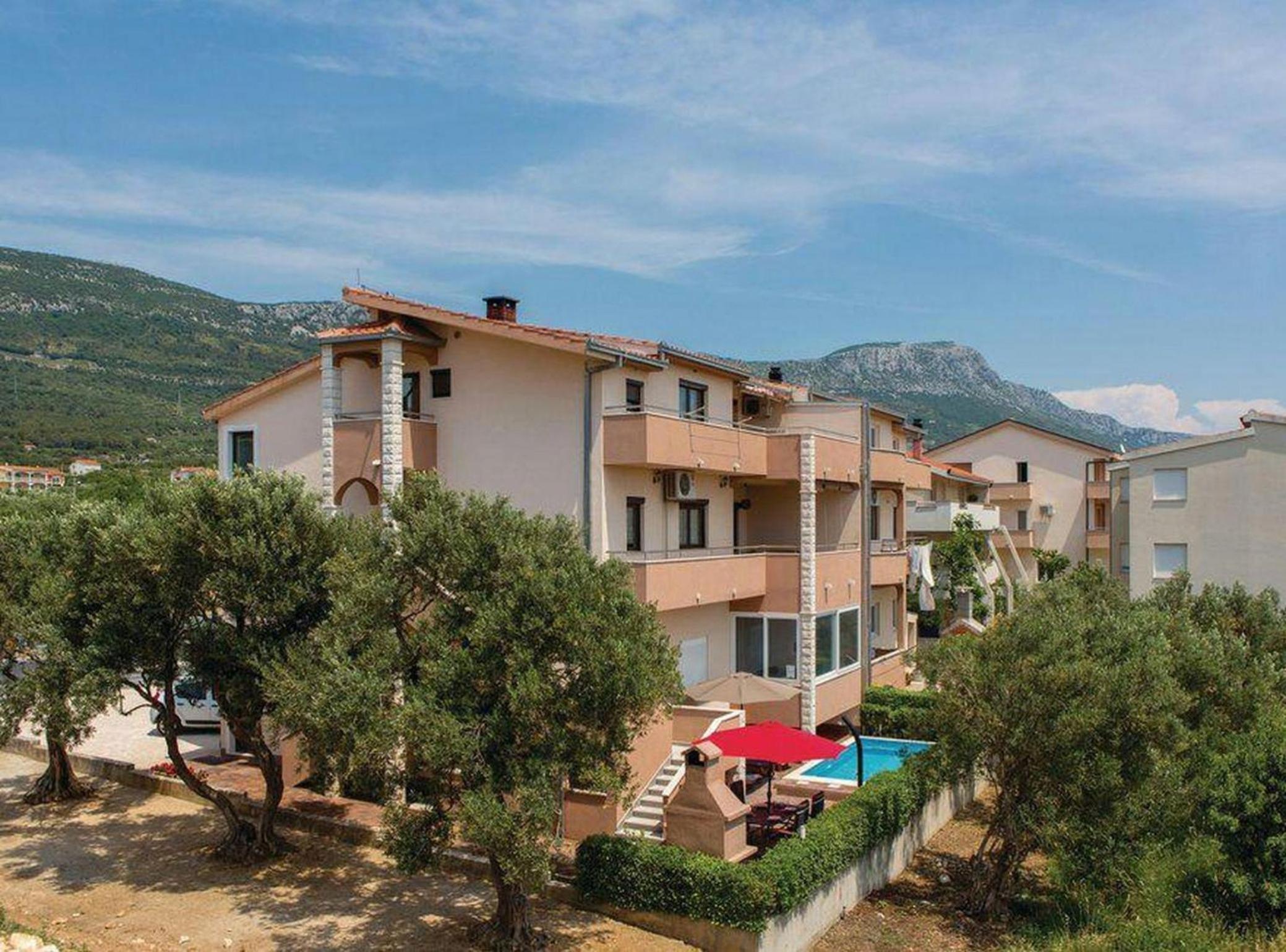 Charming Villa with Outdoor Pool, BBQ, and Sun Deck in Tranquil Kaštela Area view 3