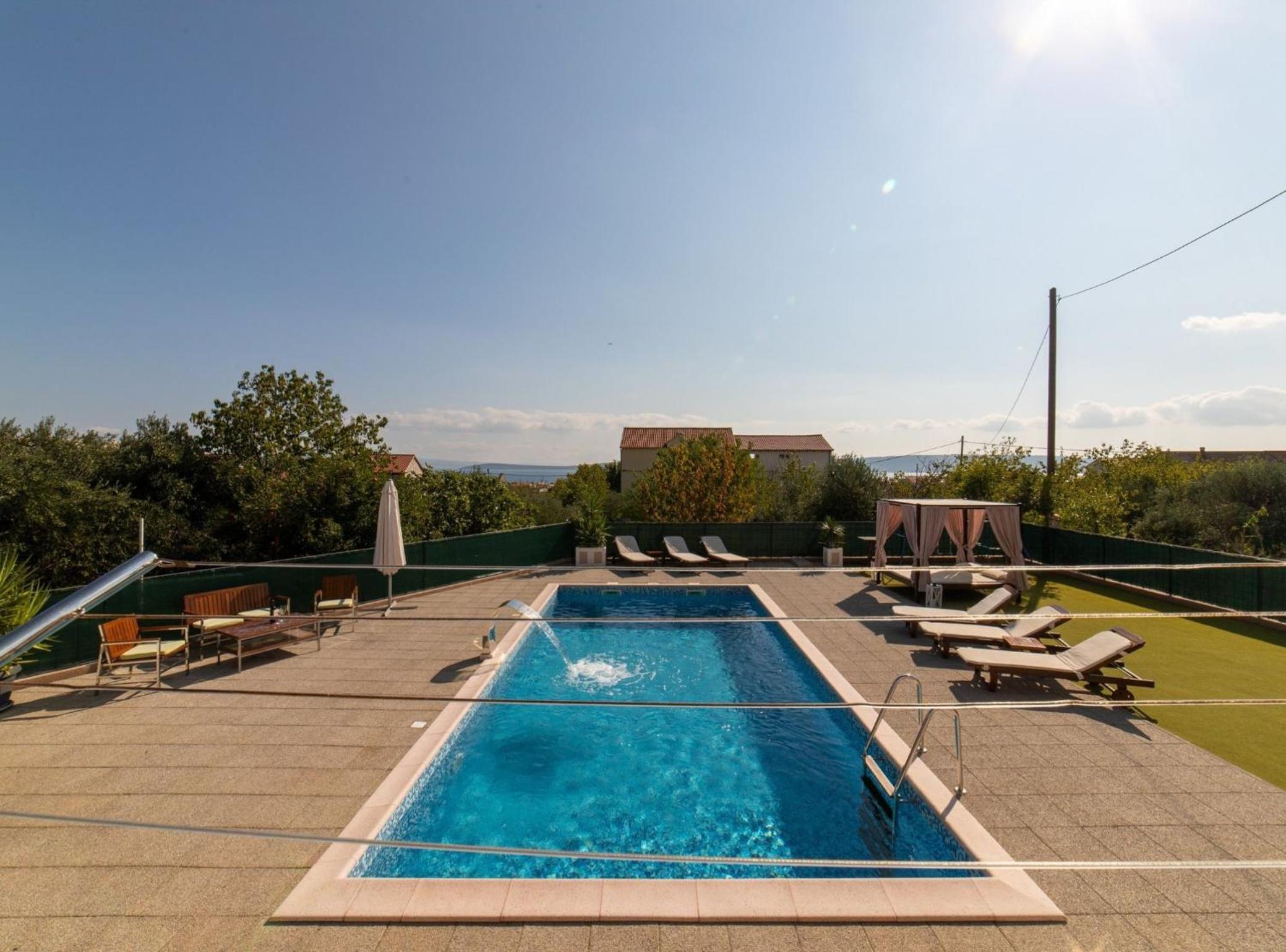 Spacious Holiday Home with Pool and Hot Tub in Kastel Stari