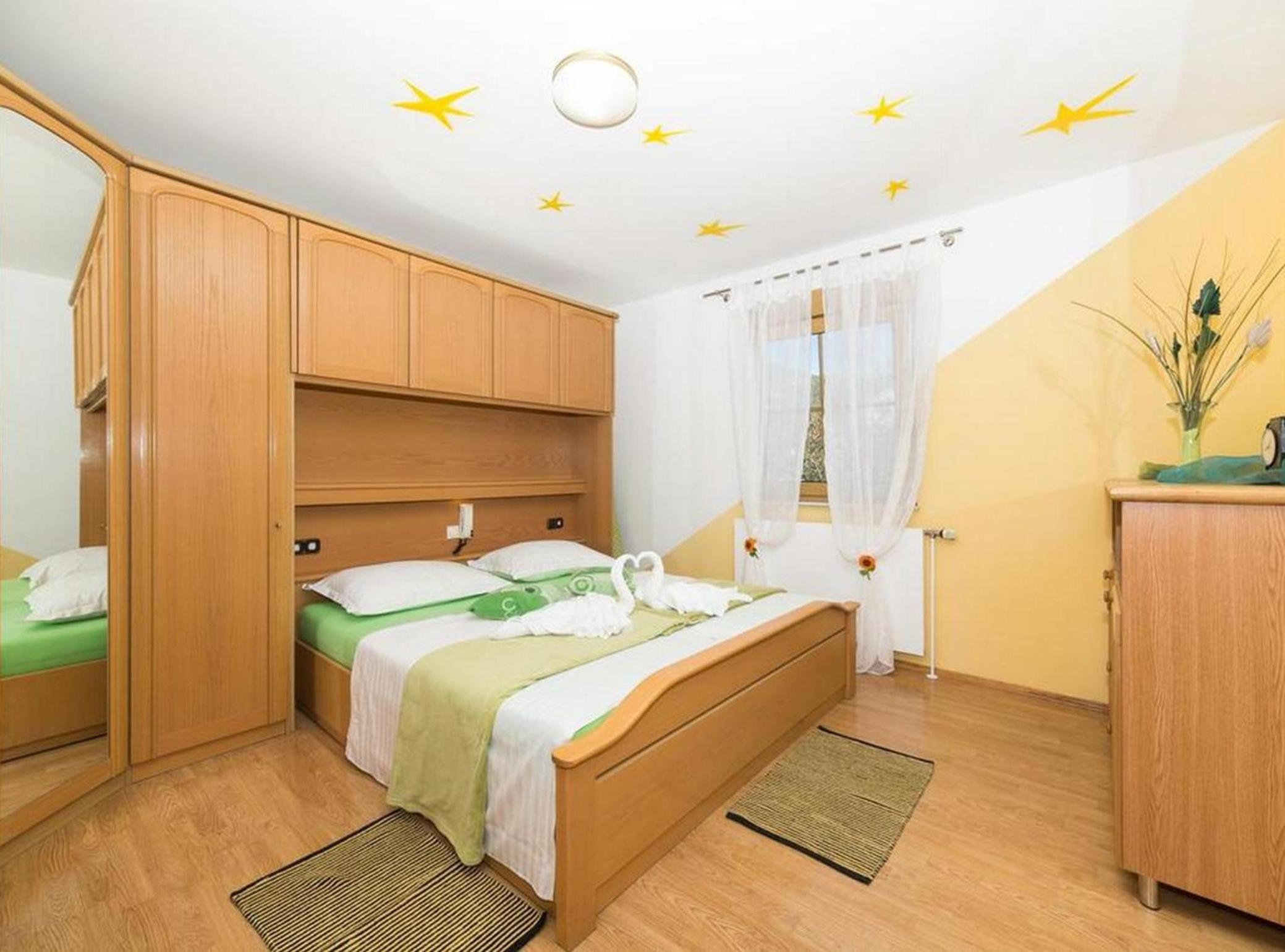Spacious Holiday Home with Pool and Hot Tub in Kastel Stari