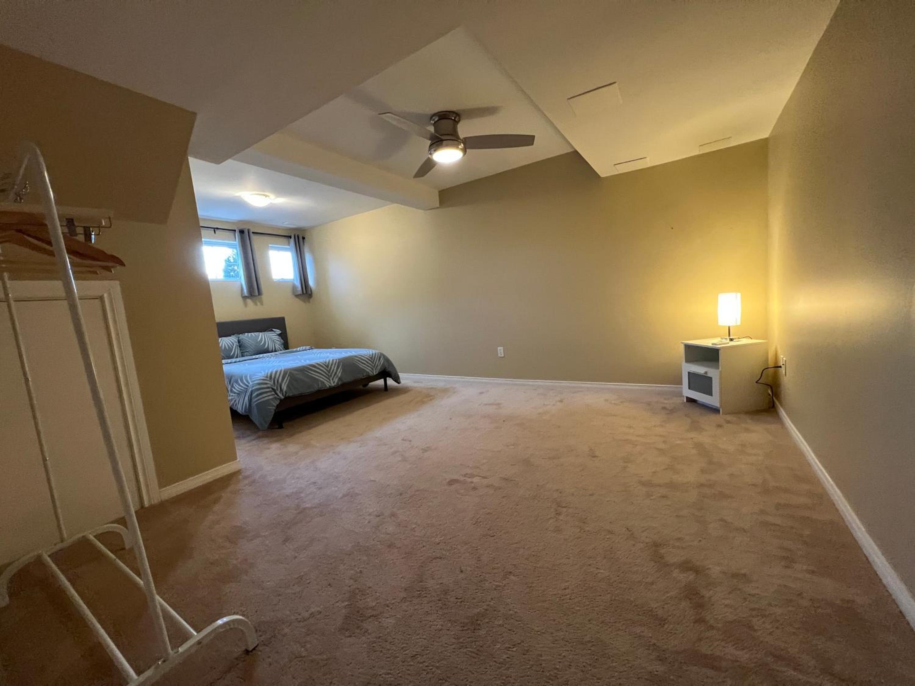 Arbour Ridge Vacation Home - Trail View! 5 bedrooms, 8 beds