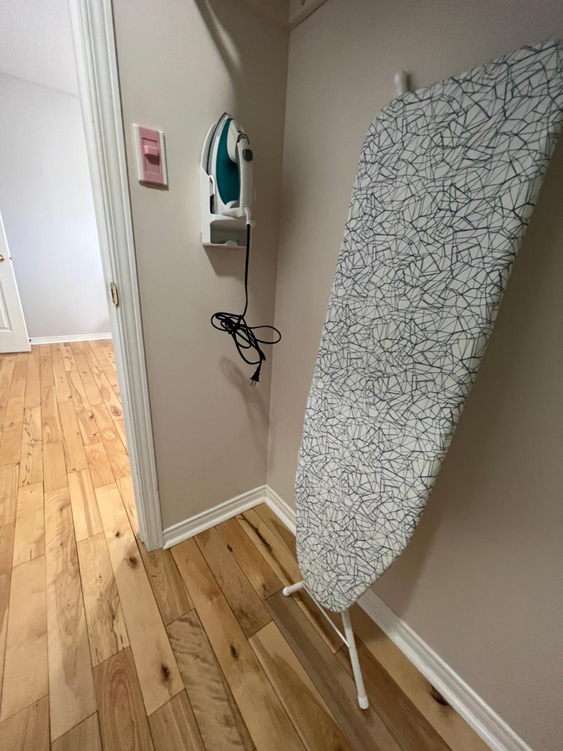 Arbour Ridge Vacation Home - Trail View! 5 bedrooms, 8 beds