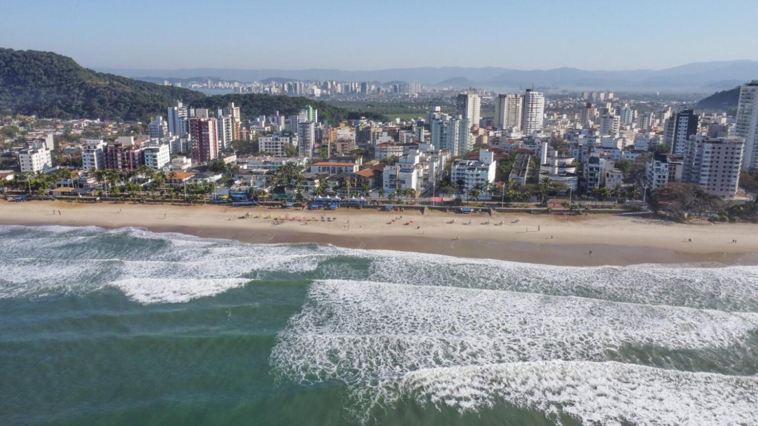 Praia do Tombo - Aconchego no Guarujá