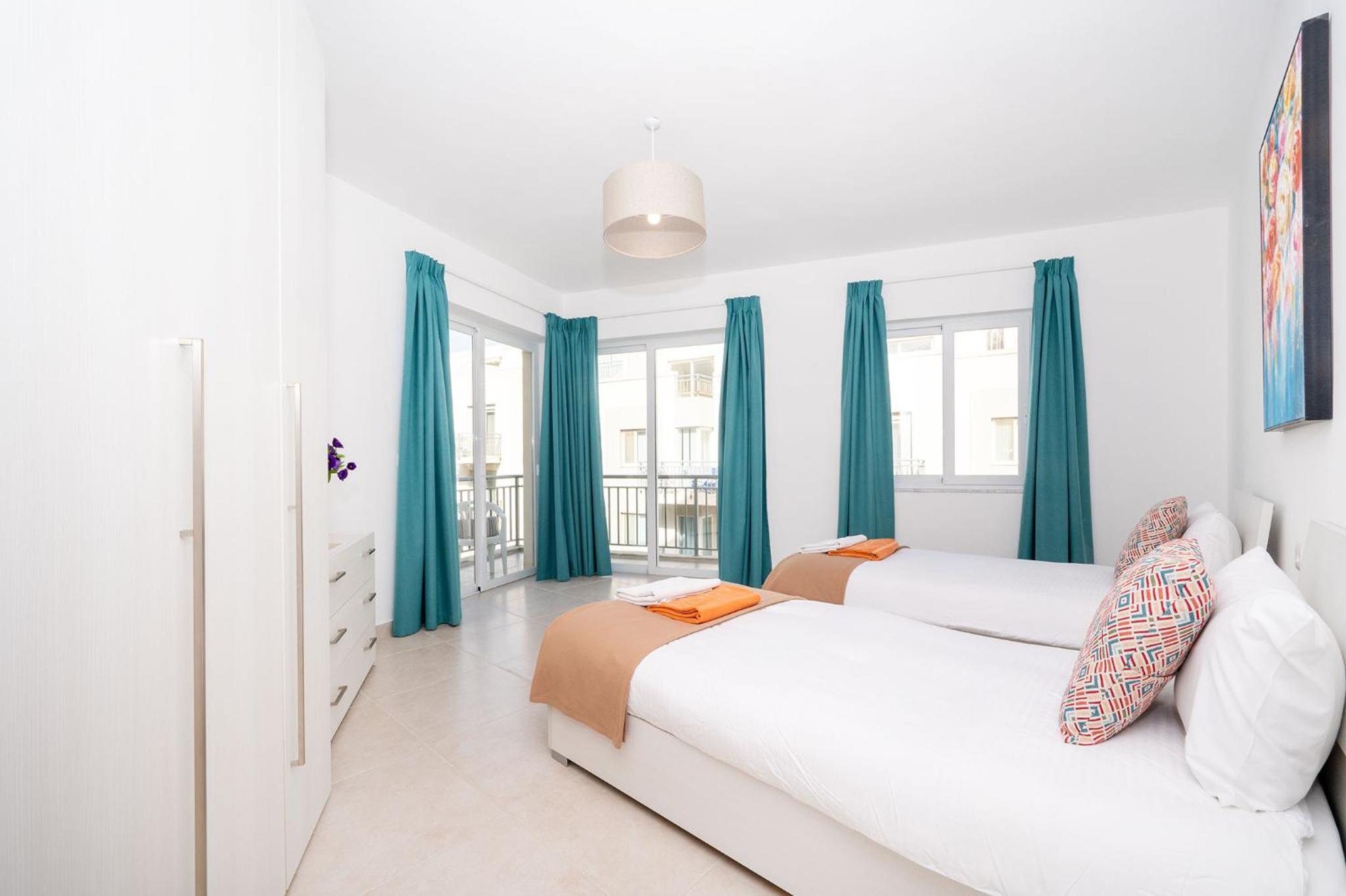 Hillock Residence Apartments
