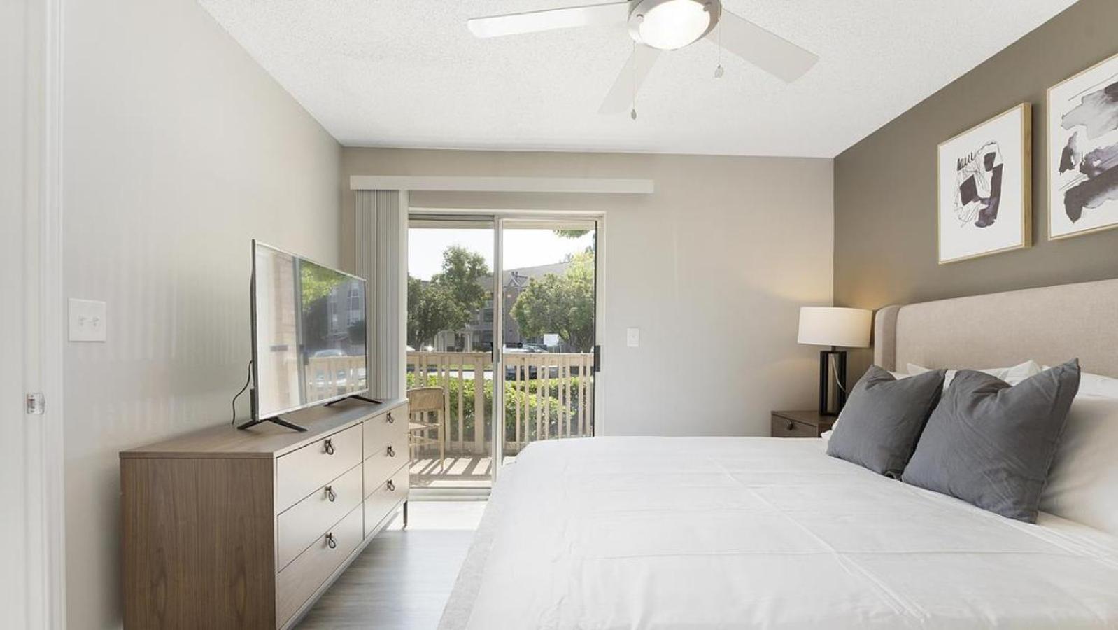 Landing at The Village at Stetson Square - 2 Bedrooms in Corryville