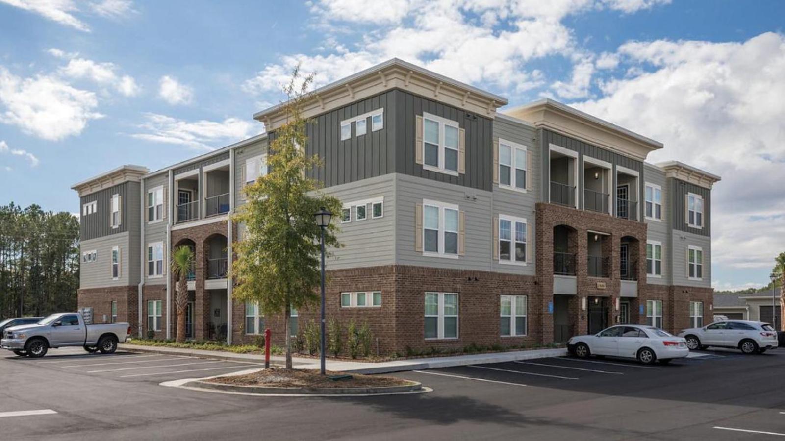 Landing at Parker Point - 2 Bedrooms in Cainhoy view 3