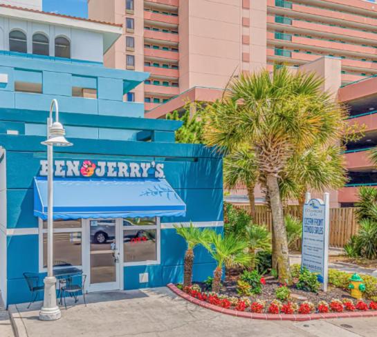 Spacious 3 BR Condo with Immaculate Oceanfront Views! Paradise 1610 view 4