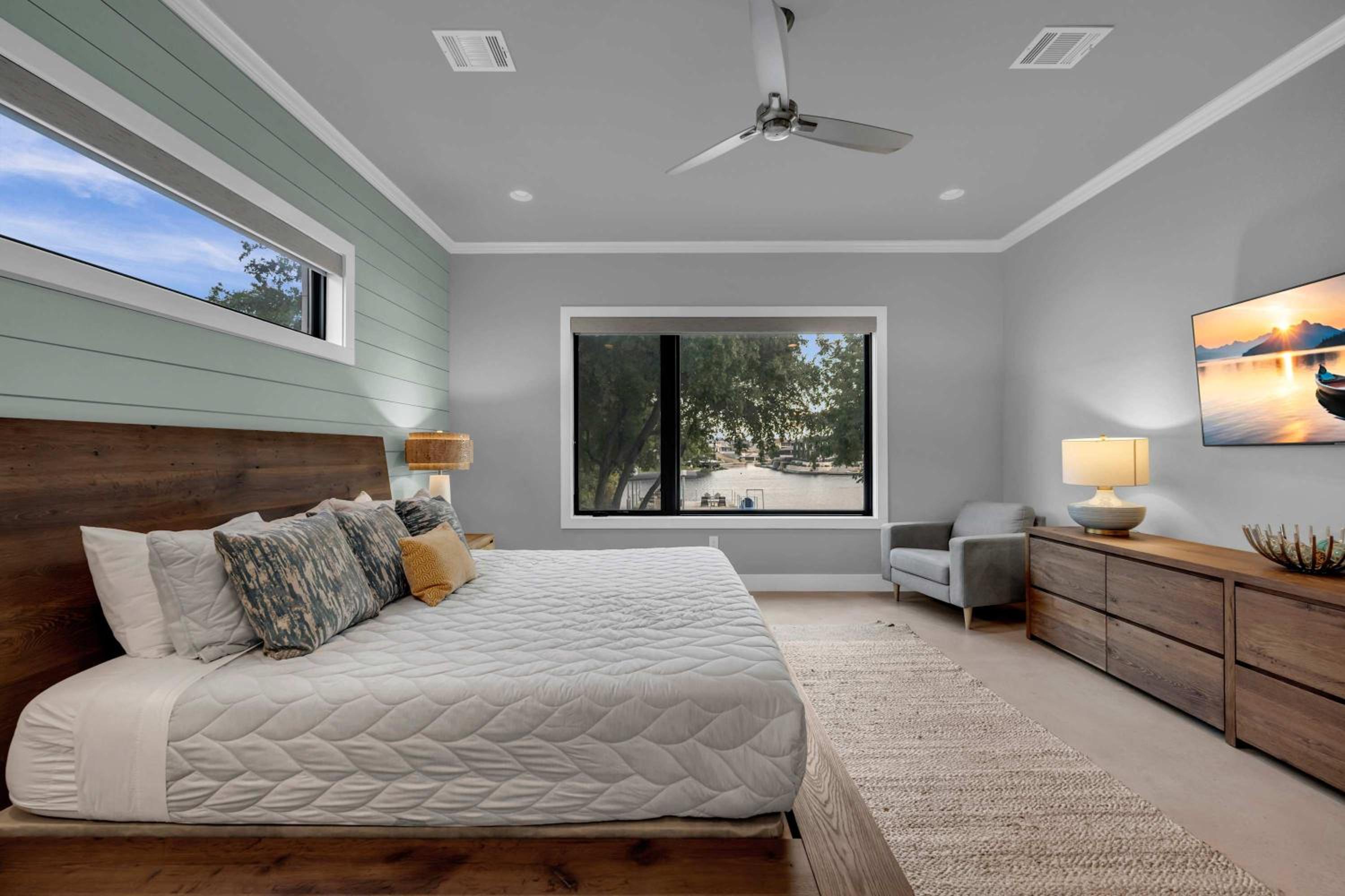Lakeshore Retreat with Concierge Services