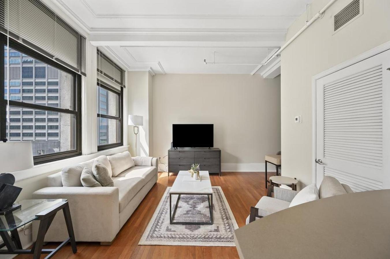 Photograph supplied for Landing at The Stahlman - 1 Bedroom in Downtown