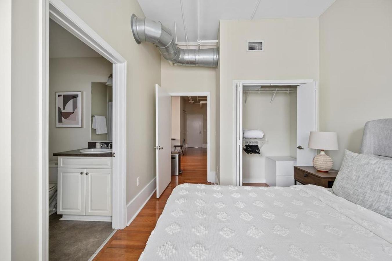 Landing at The Stahlman - 2 Bedrooms in Downtown view 5