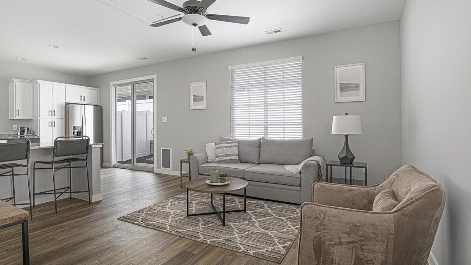 Landing at Sanctuary at Indian Creek - 2 Bedrooms in Huntsville view 4