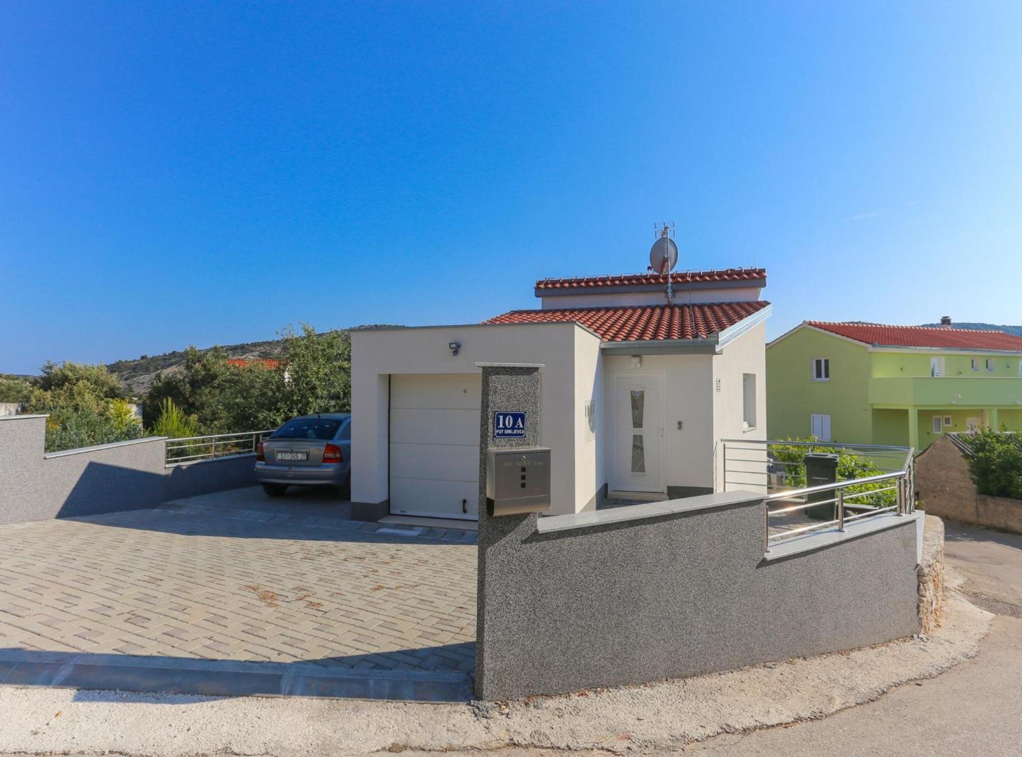 Elegant Oasis Vinisce Villa with Pool view 3
