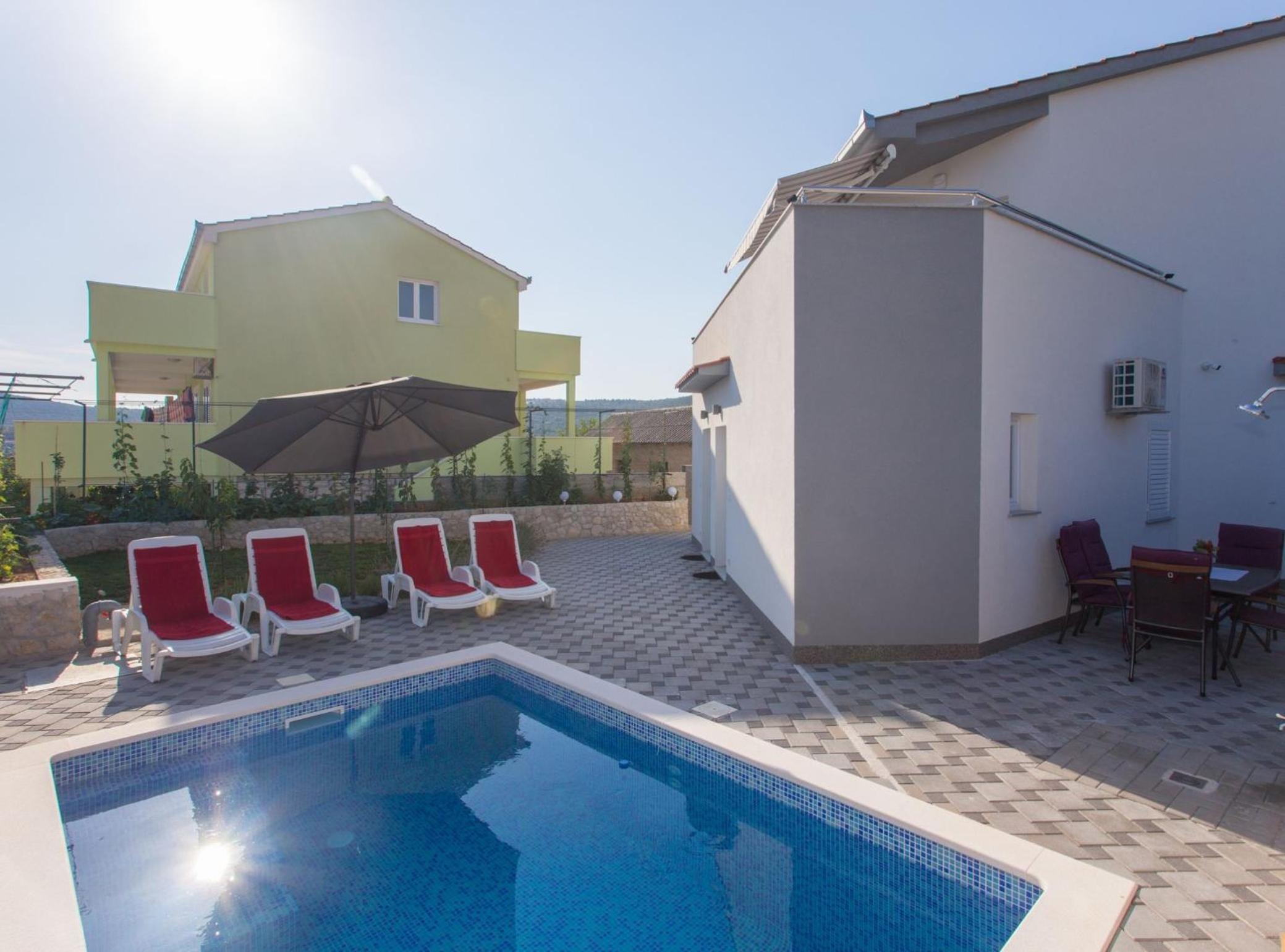 Elegant Oasis Vinisce Villa with Pool view 4