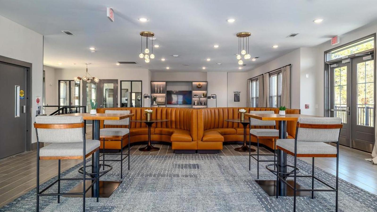 Landing at The Henry - 1 Bedroom in Northwest Charlotte view 3
