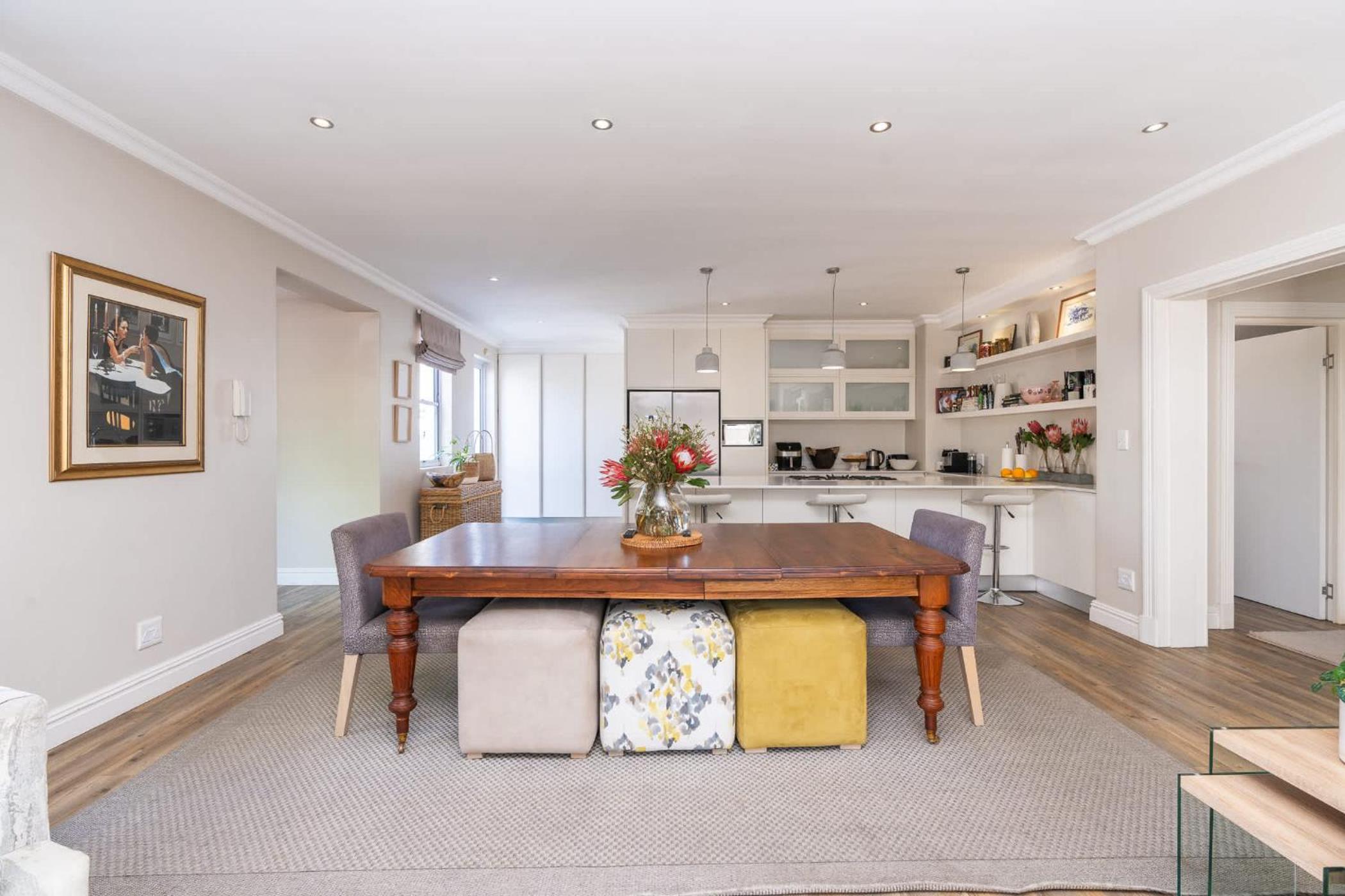 4 Bedroom Haven In Chelsea Village