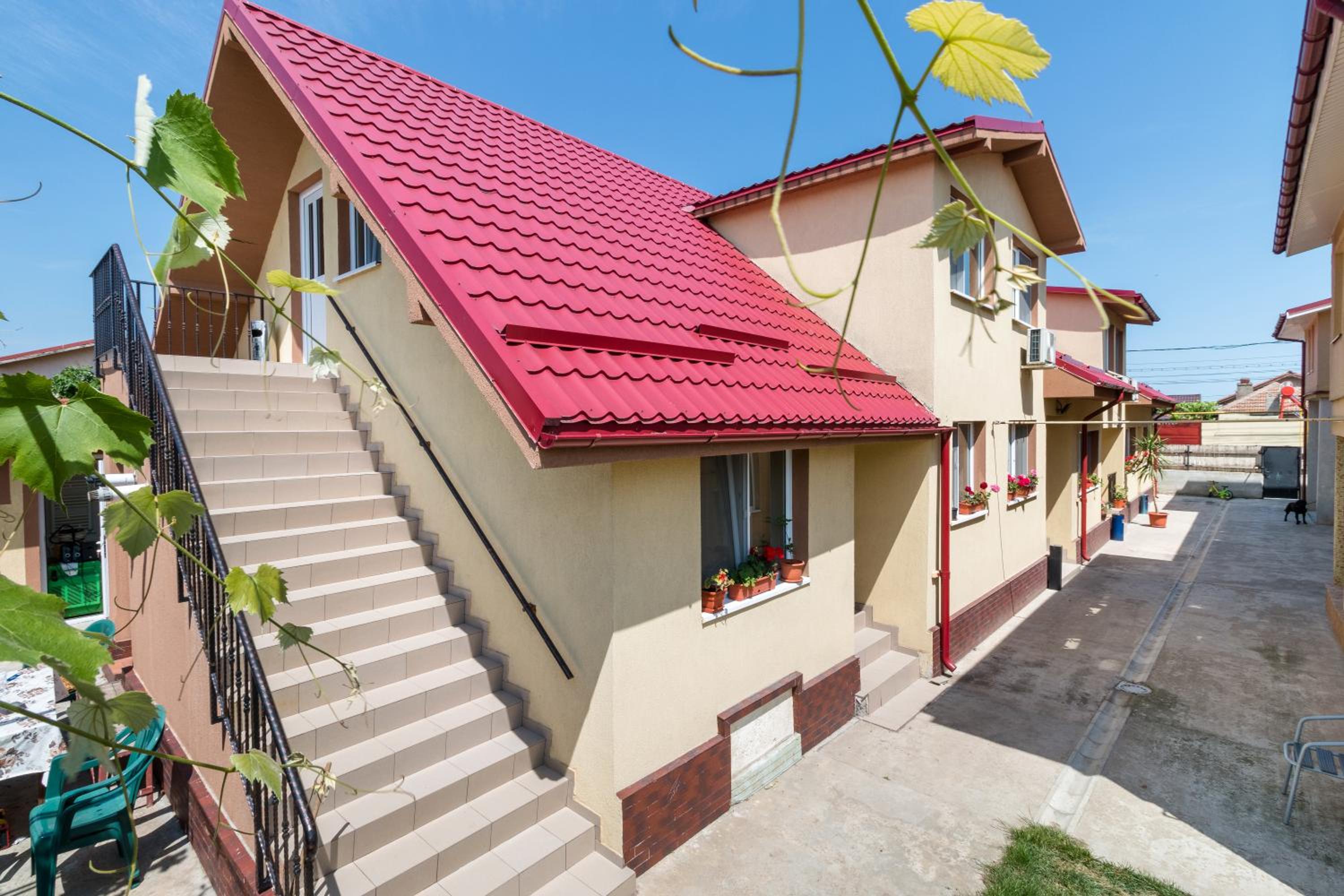 Casa Dinii