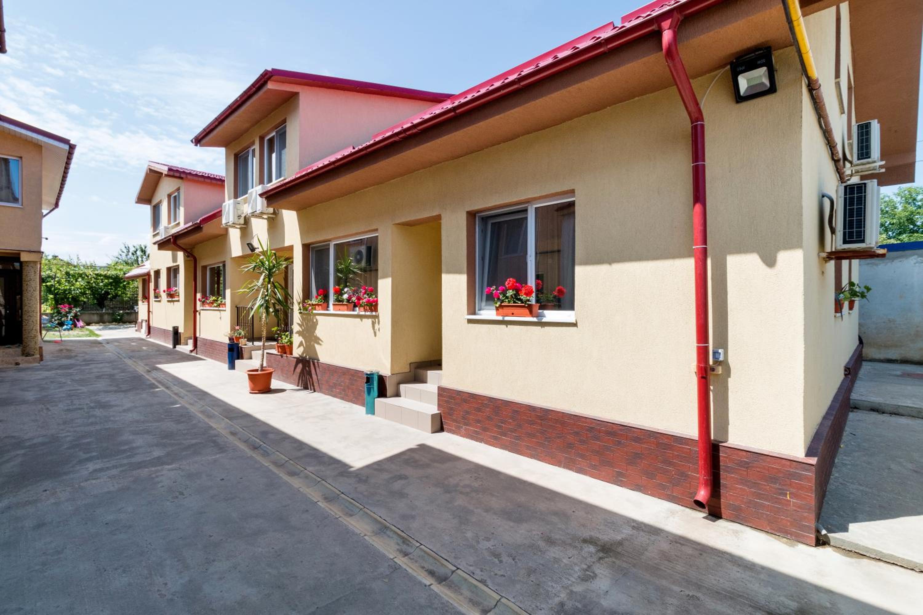 Casa Dinii