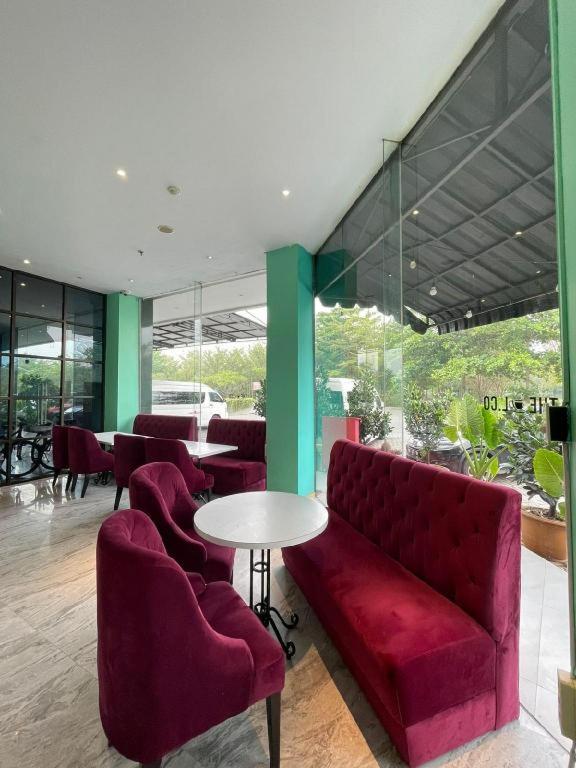The Crew Hotel Kualanamu International Airport