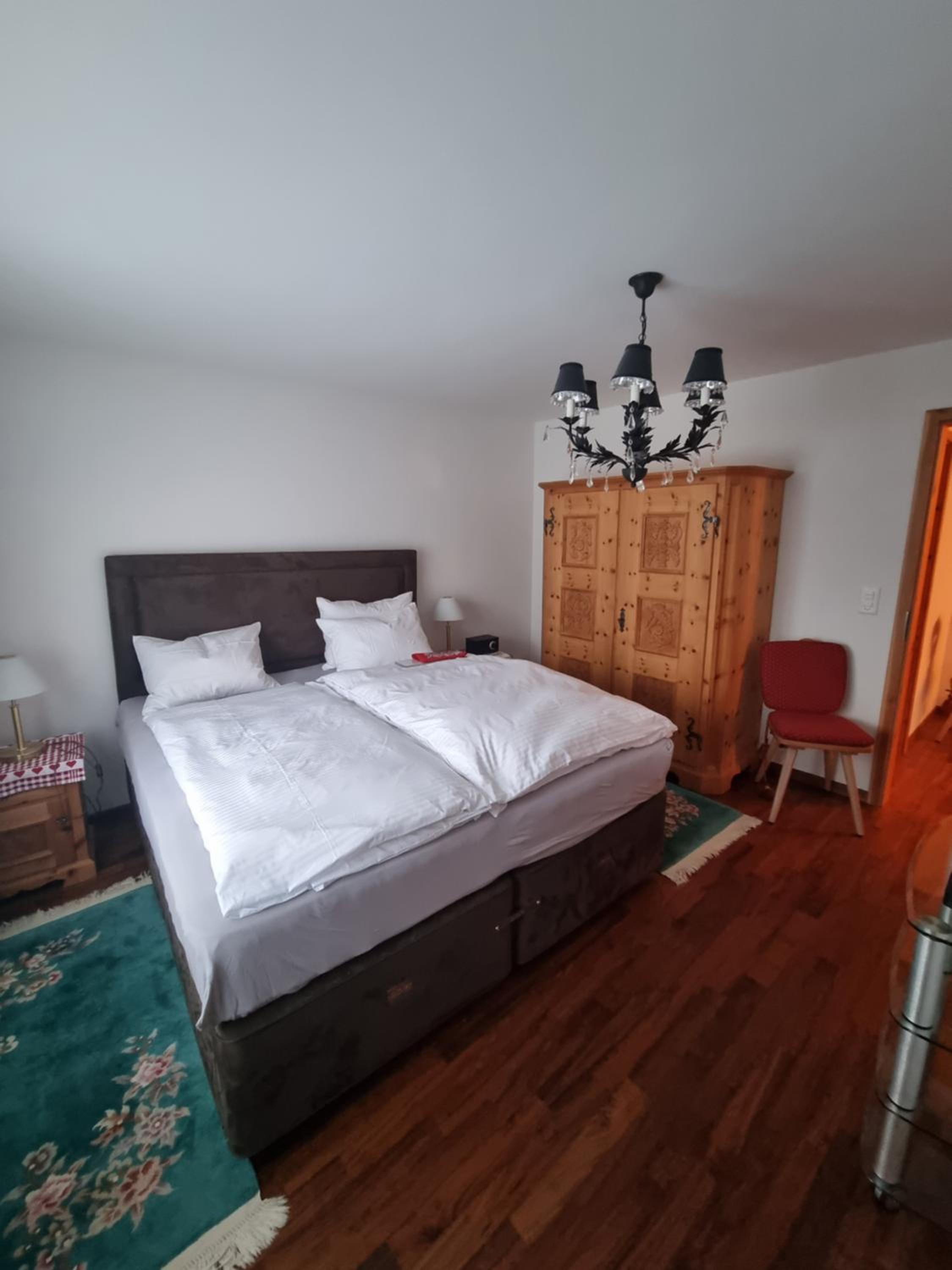 WEF Davos, 2 bedroom apartment, 3 guests