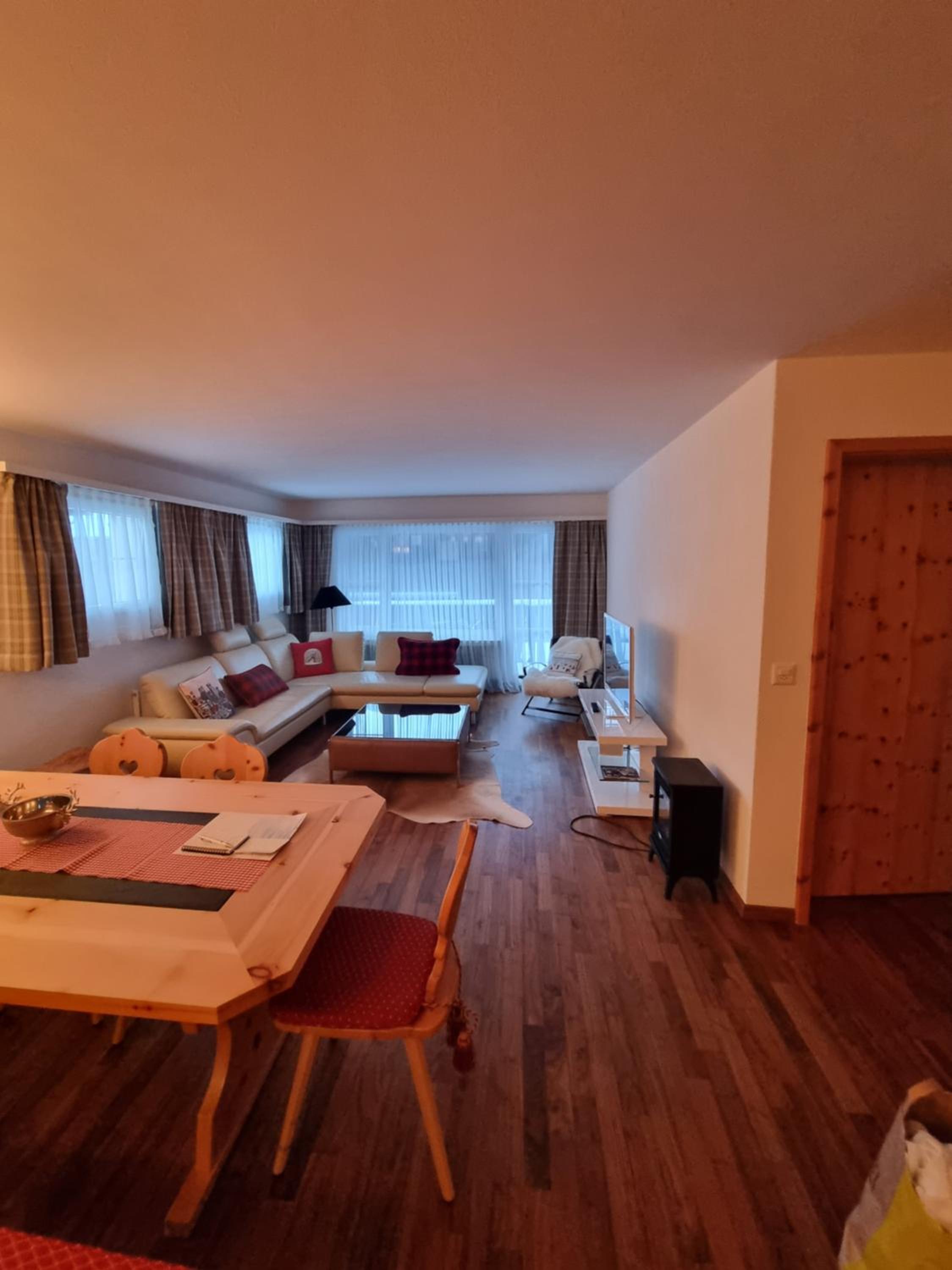 WEF Davos, 2 bedroom apartment, 3 guests