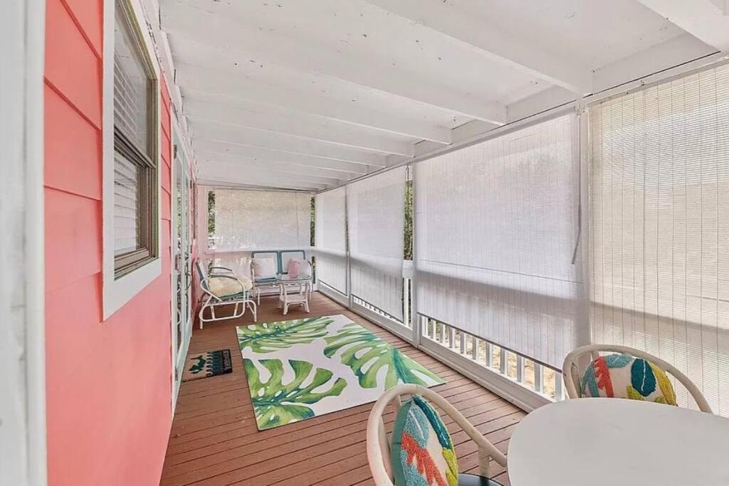 Laguna bungalow Free golf cart with home view 3