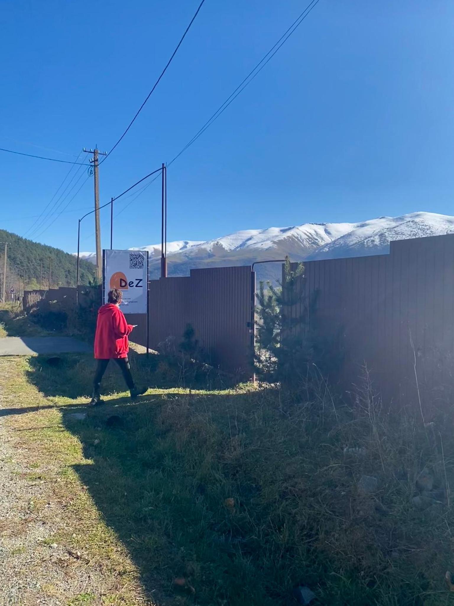 Dez Guest House with Mountain View