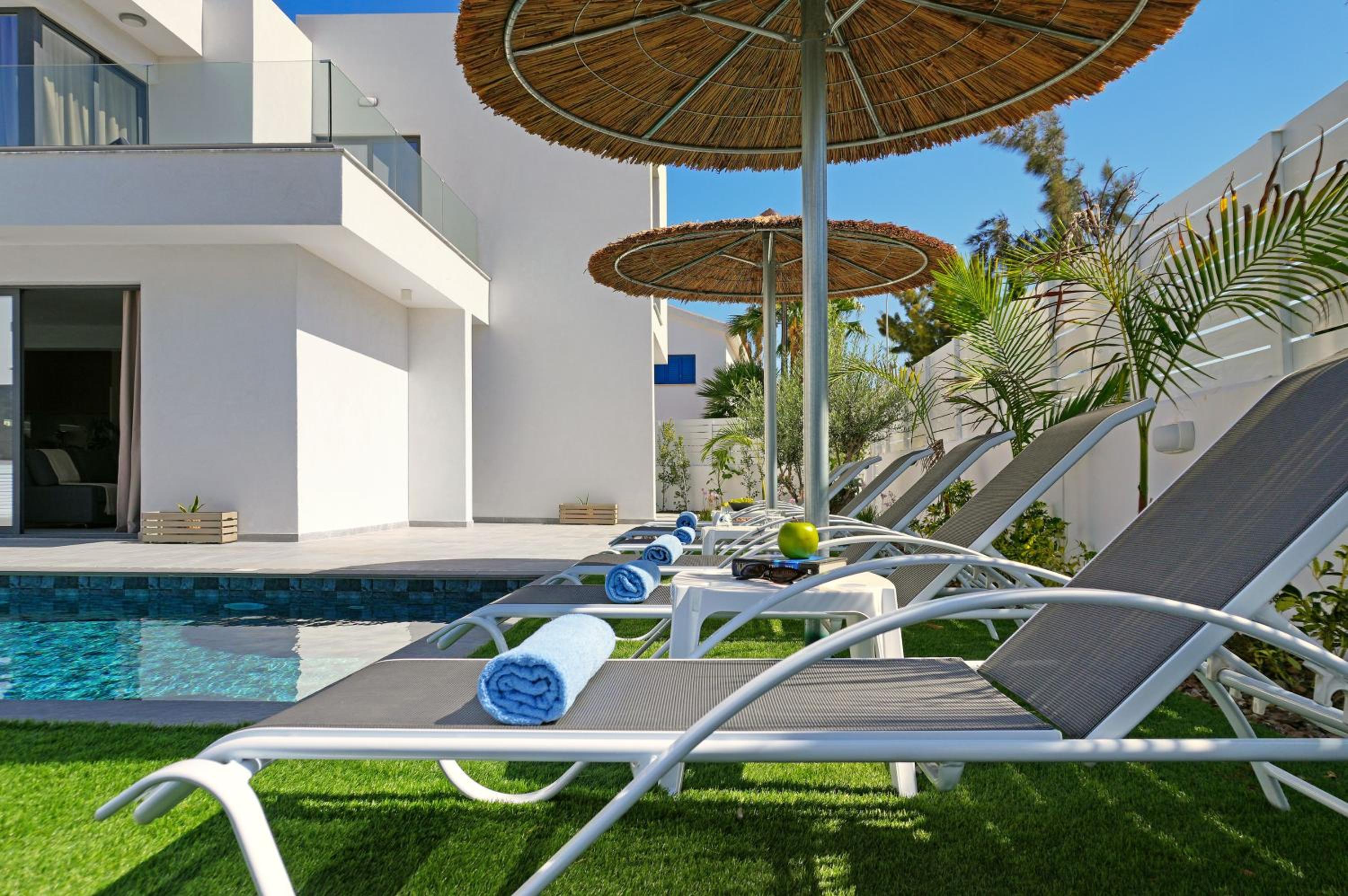 Villa Clio - 3bed All En-suite with Private Pool