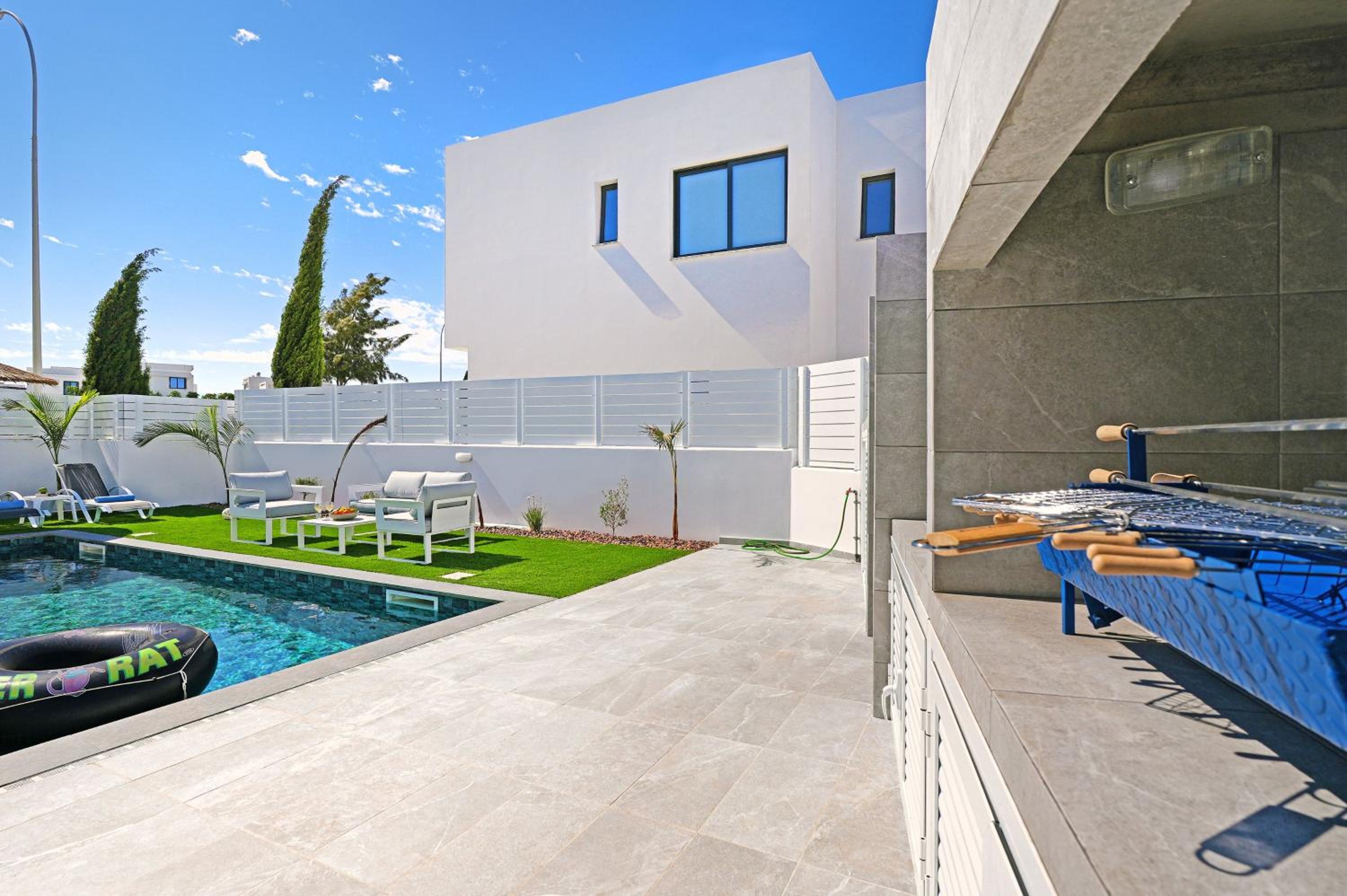 Villa Clio - 3bed All En-suite with Private Pool