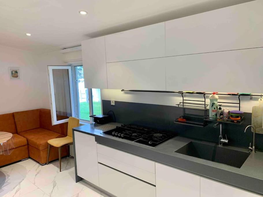 Exclusive Luxury Villa With Pool & Sauna near Sea Breeze