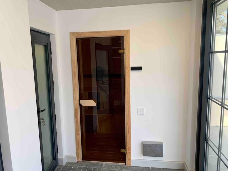 Exclusive Luxury Villa With Pool & Sauna near Sea Breeze