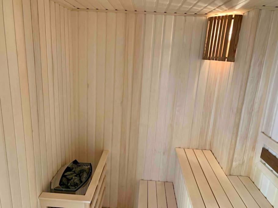 Exclusive Luxury Villa With Pool & Sauna near Sea Breeze