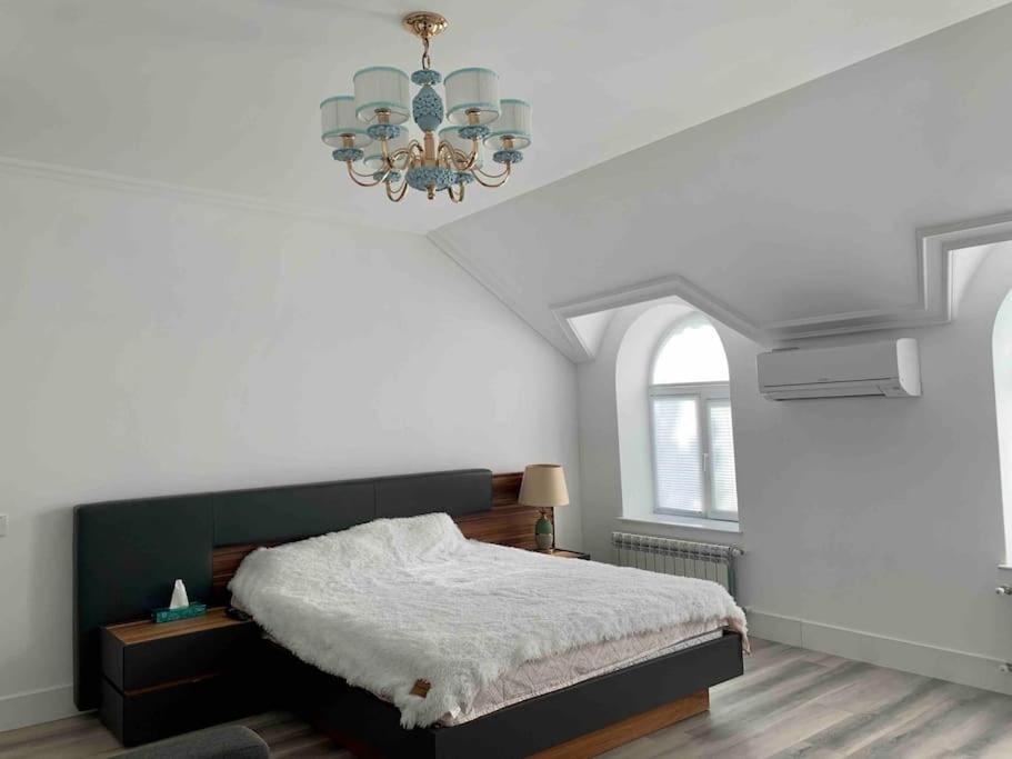 Exclusive Luxury Villa With Pool & Sauna near Sea Breeze
