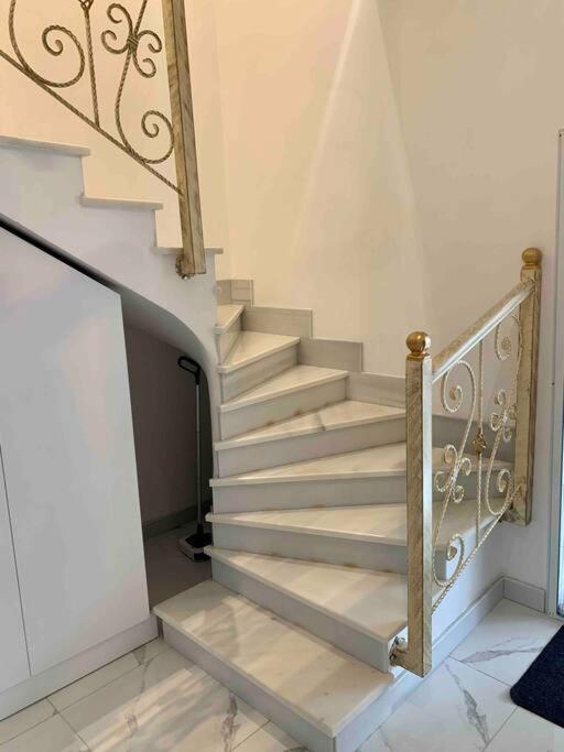 Exclusive Luxury Villa With Pool & Sauna near Sea Breeze