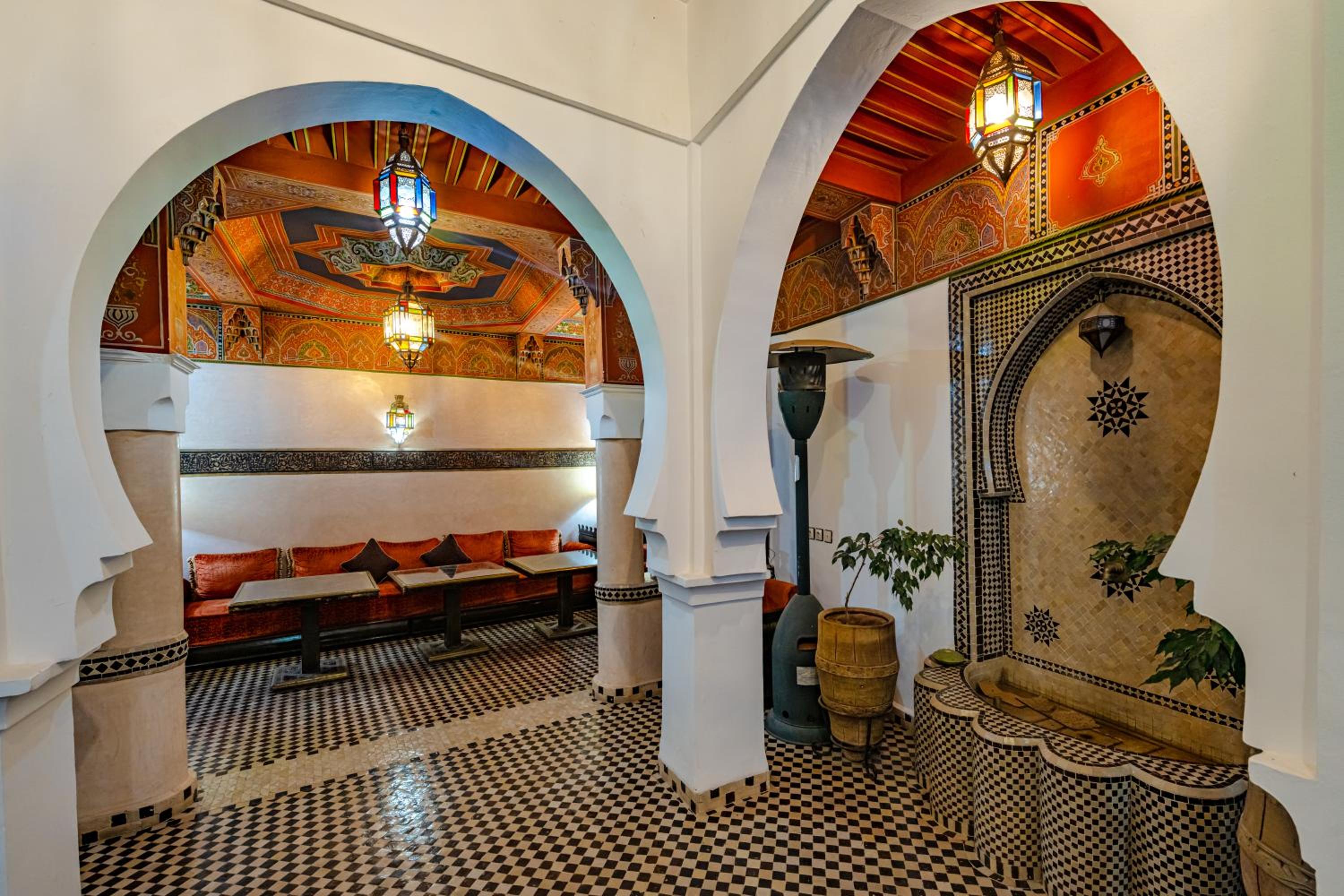 lounge