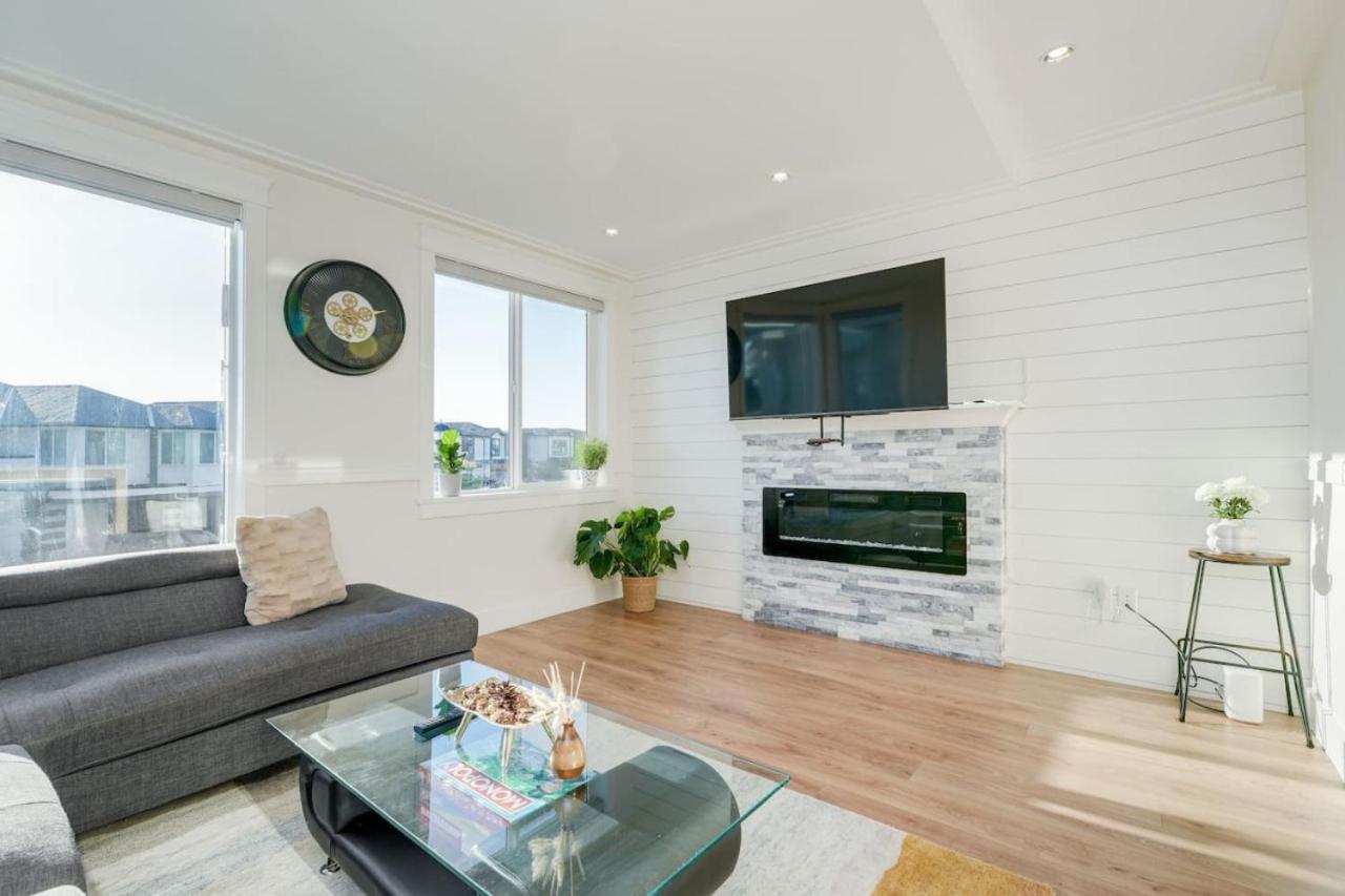 Elegant Home In Victoria,BC