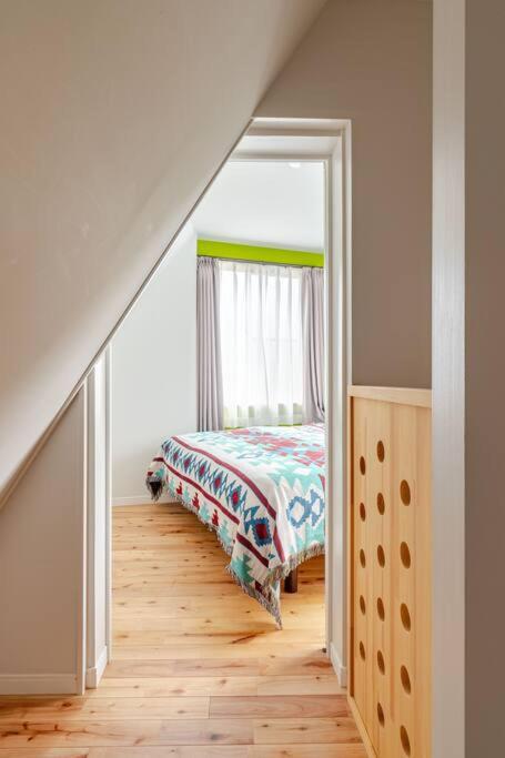 Sakura House view 5