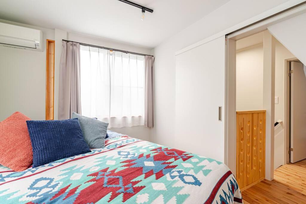Sakura House view 4