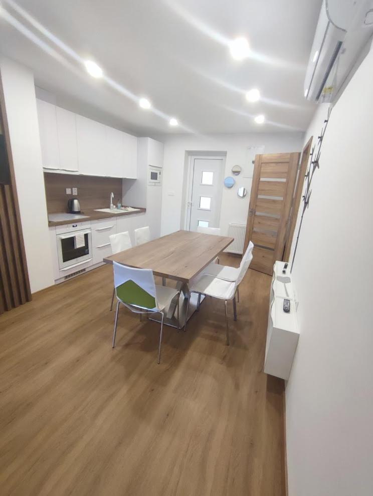 apartmánový dom rodiny BÖJTÖS Patince