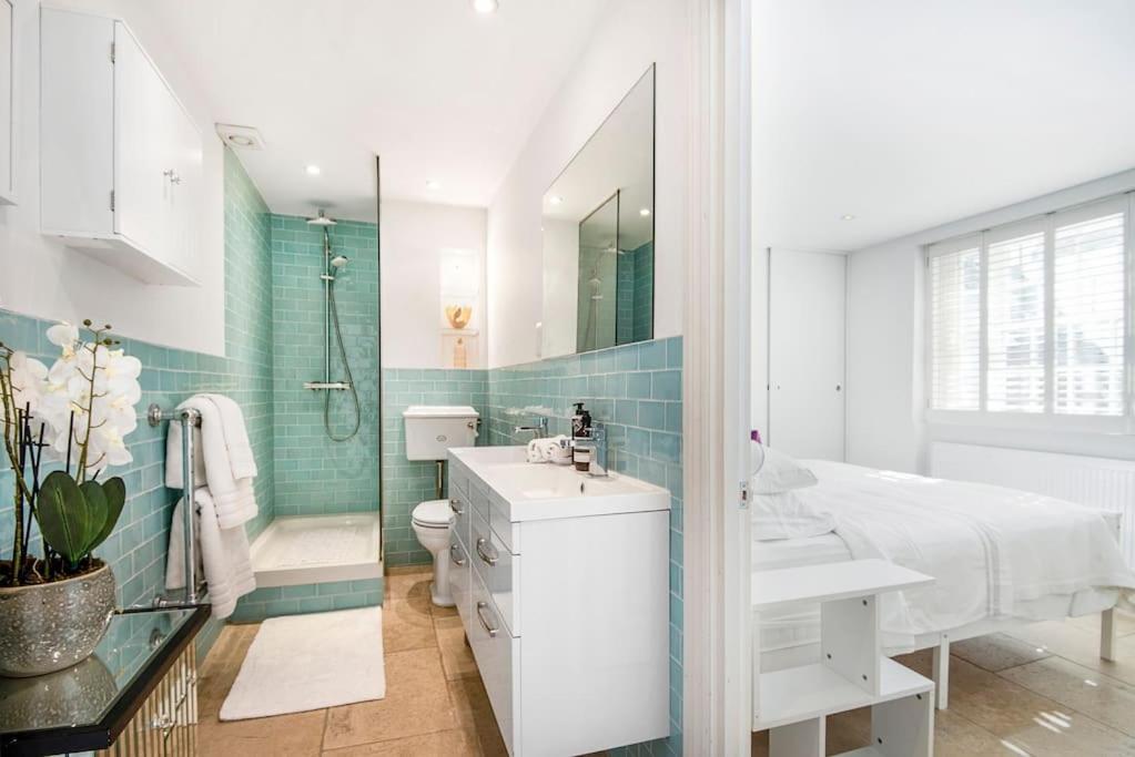 Chepstow Place- Notting Hill
