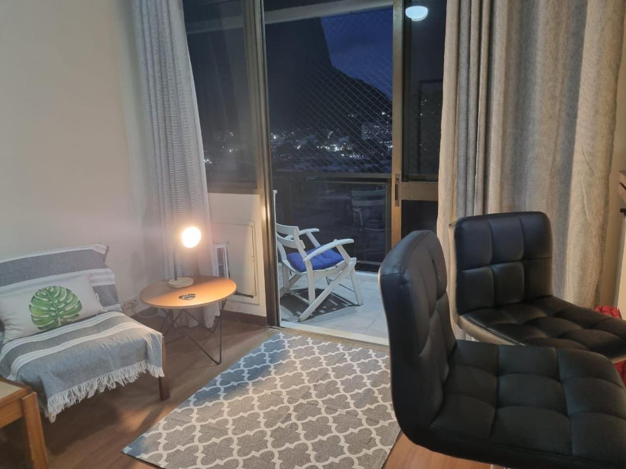 Praia do Pepê - Barra da Tijuca - Olegário Maciel