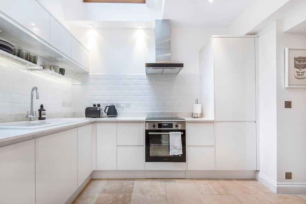 Chepstow Place- Notting Hill
