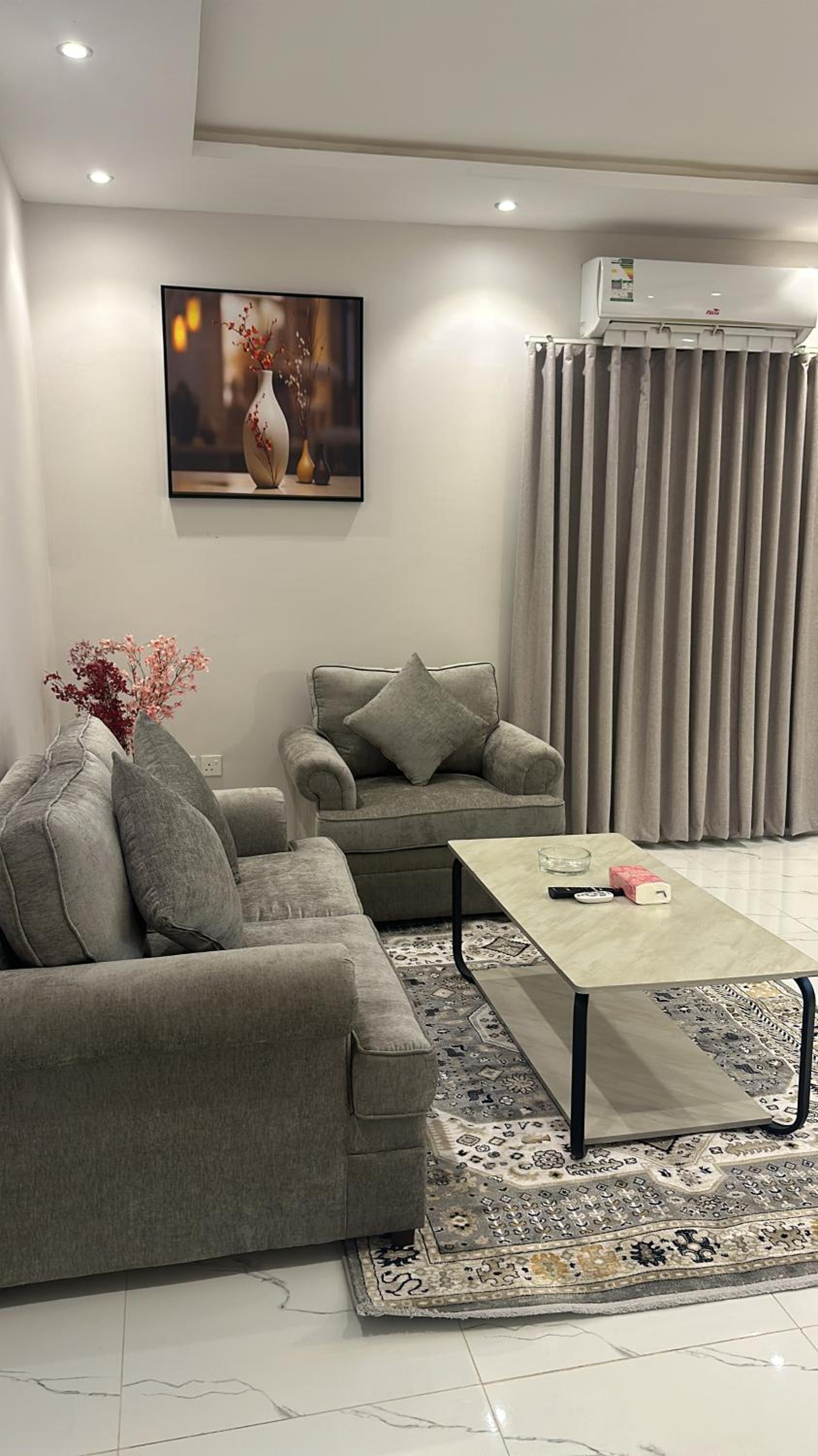 21 - 1 bedroom apartment with self check in