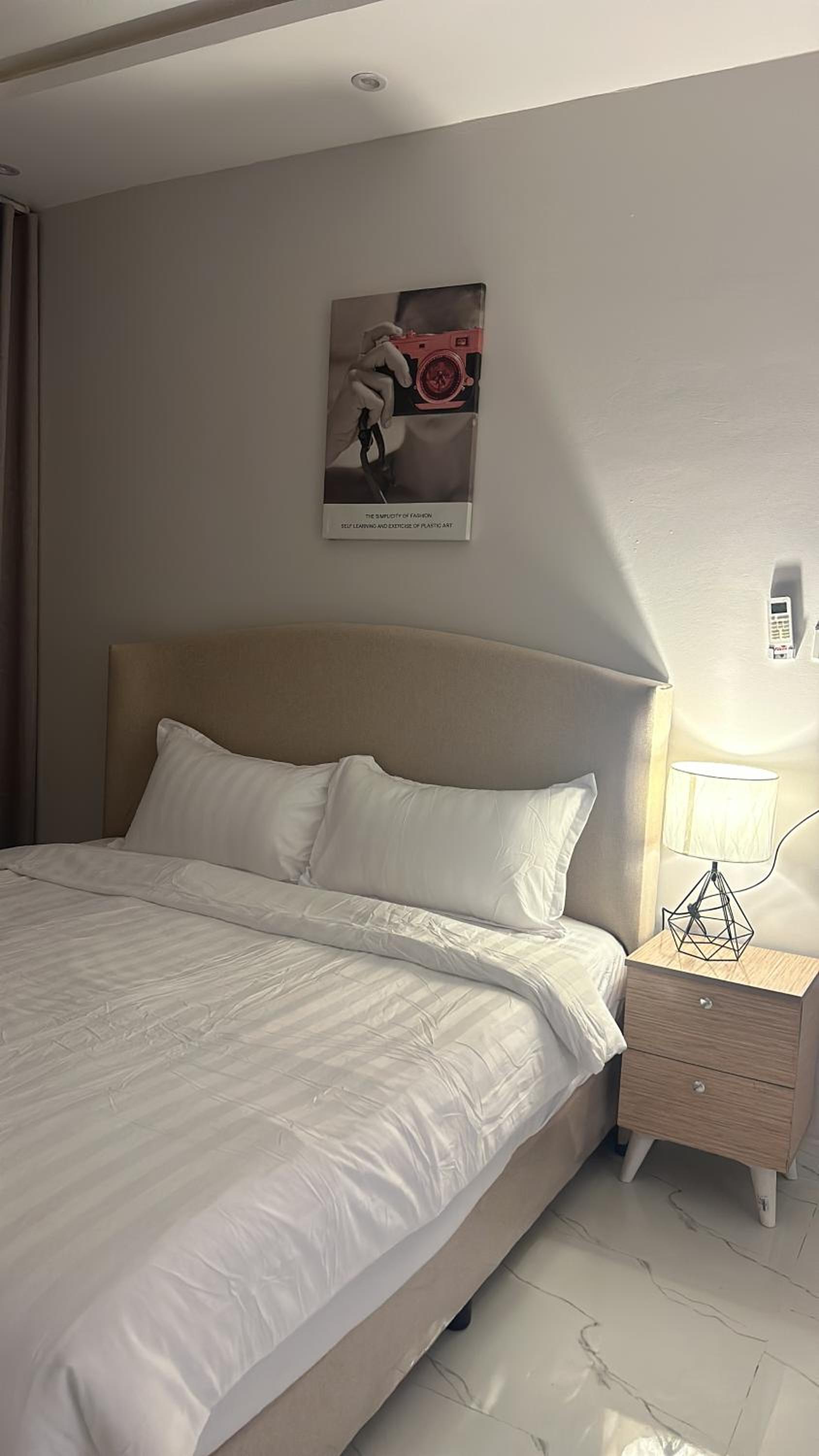 21 - 1 bedroom apartment with self check in