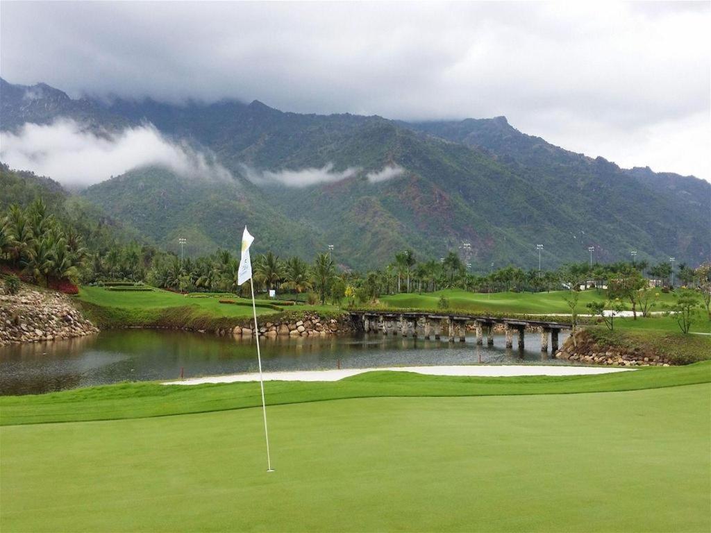 Diamond Bay Golf and Villas