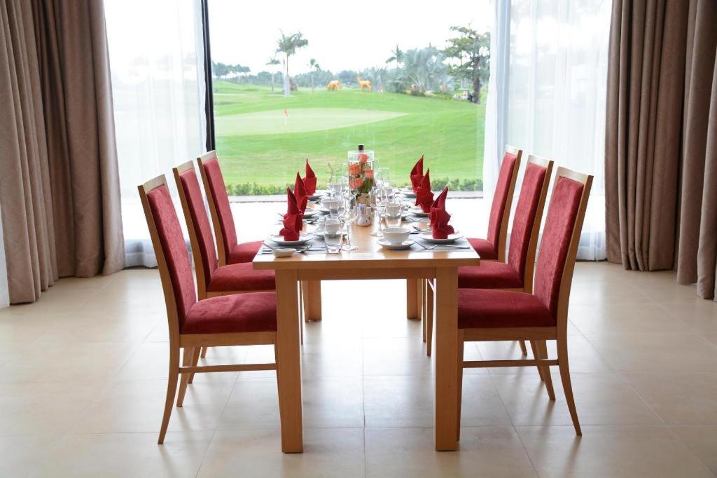 Diamond Bay Golf and Villas